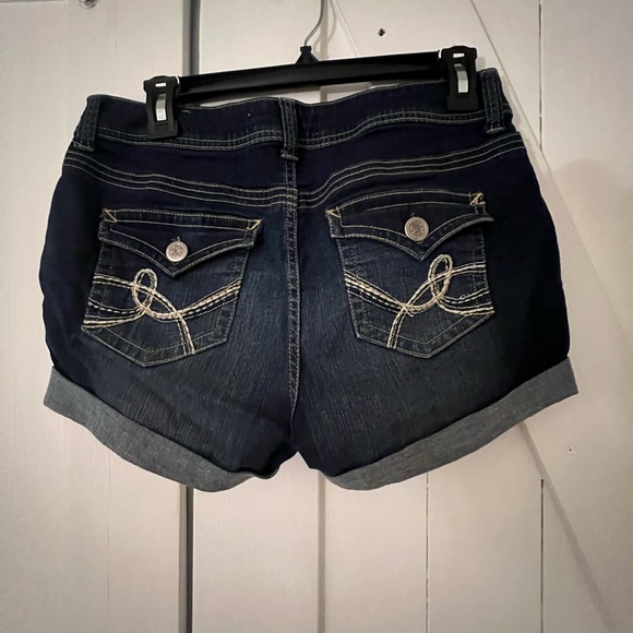 No boundaries, Jean shorts - Picture 6 of 6